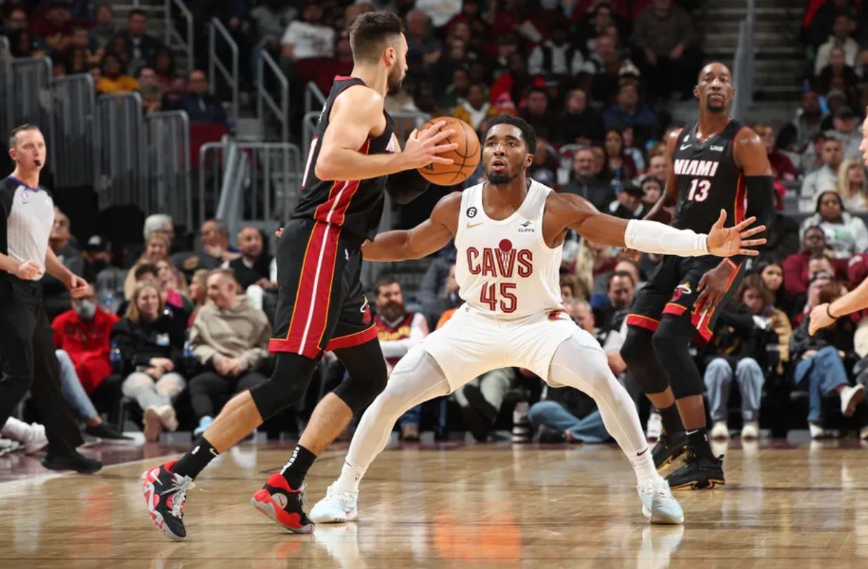 季初经历了 季初经历了