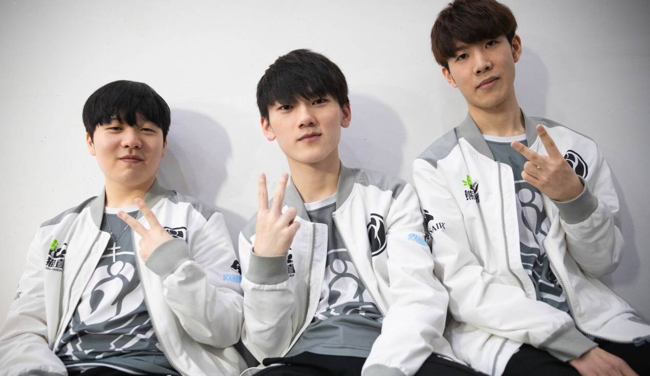 承担更多轮 承担更多轮