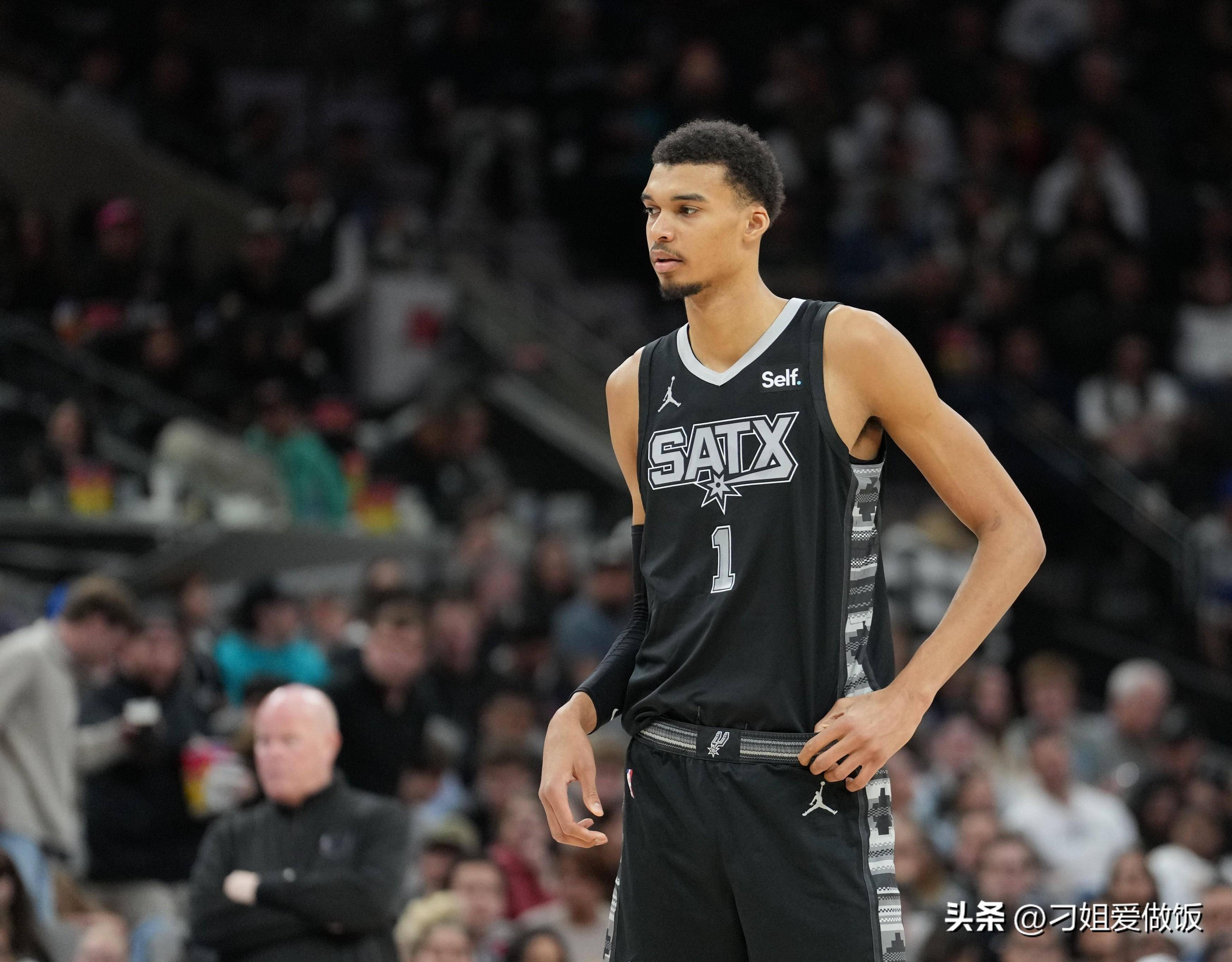 足以塞进一 足以塞进一